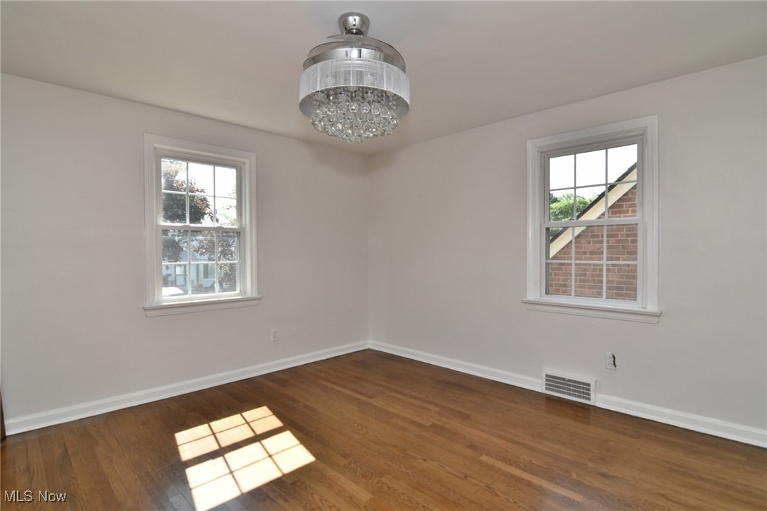 2516 Laurelhurst Road Cleveland, OH 44118 - Photo 30 of 39 Gallery Image 30