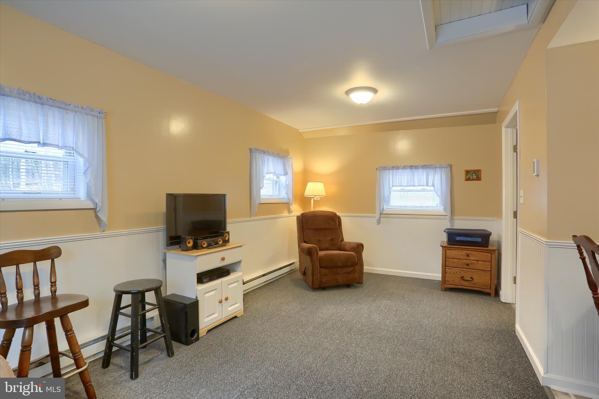 40 Meadow Grove Road Newport, PA 17074 - Photo 5 of 24