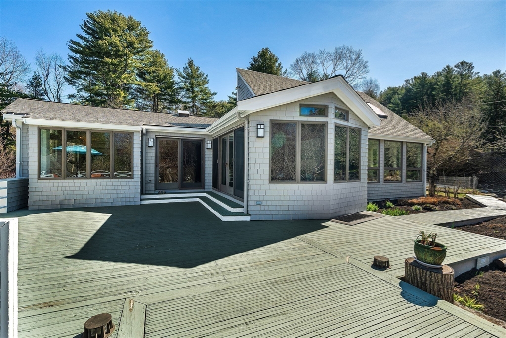 39 Kings Grant Road Weston, MA 02493 - Photo 34 of 42 Gallery Image 34