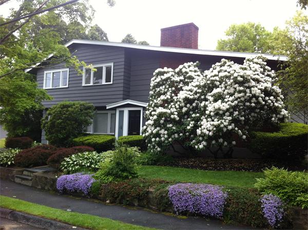 4 Carol Road Marblehead, MA 01945 - Photo 1 of 15 a front view of a house with garden