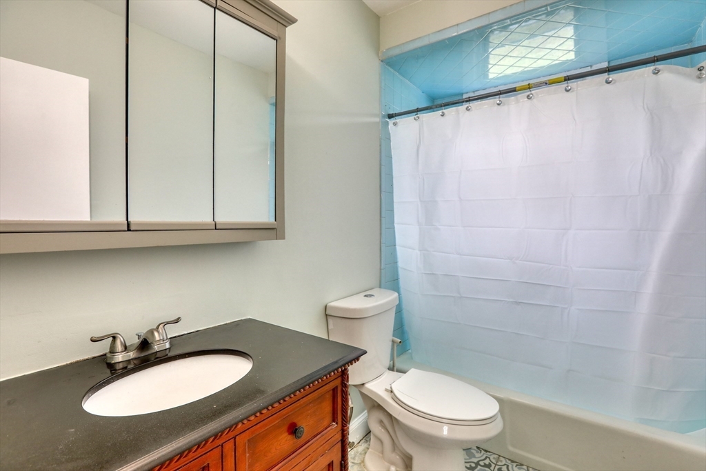 81 Marlborough Road Salem, MA 01970 - Photo 12 of 13