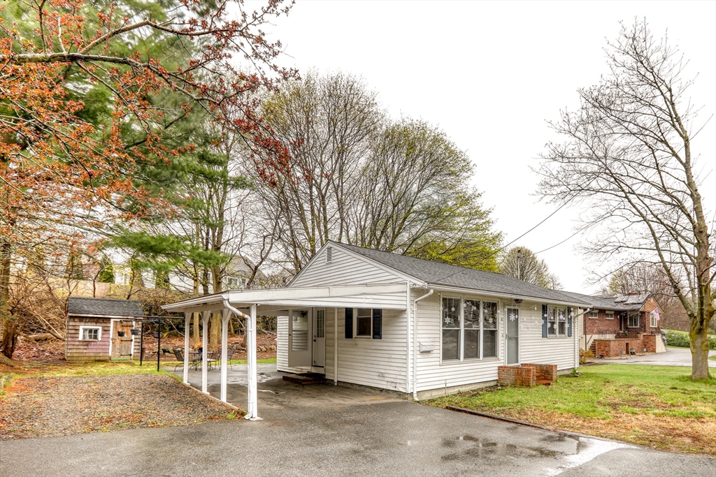 81 Marlborough Road Salem, MA 01970 - Photo 2 of 13