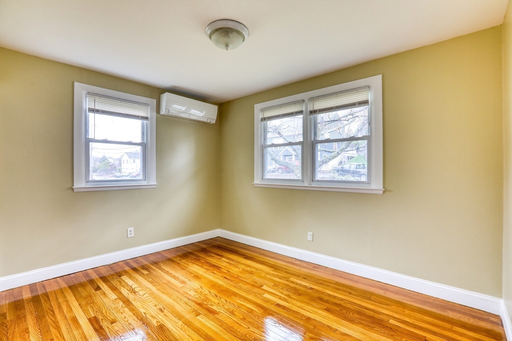 81 Marlborough Road Salem, MA 01970 - Photo 9 of 13