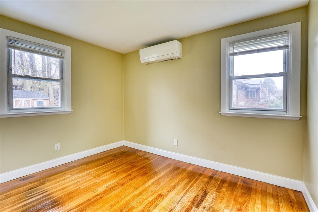 81 Marlborough Road Salem, MA 01970 - Photo 10 of 13
