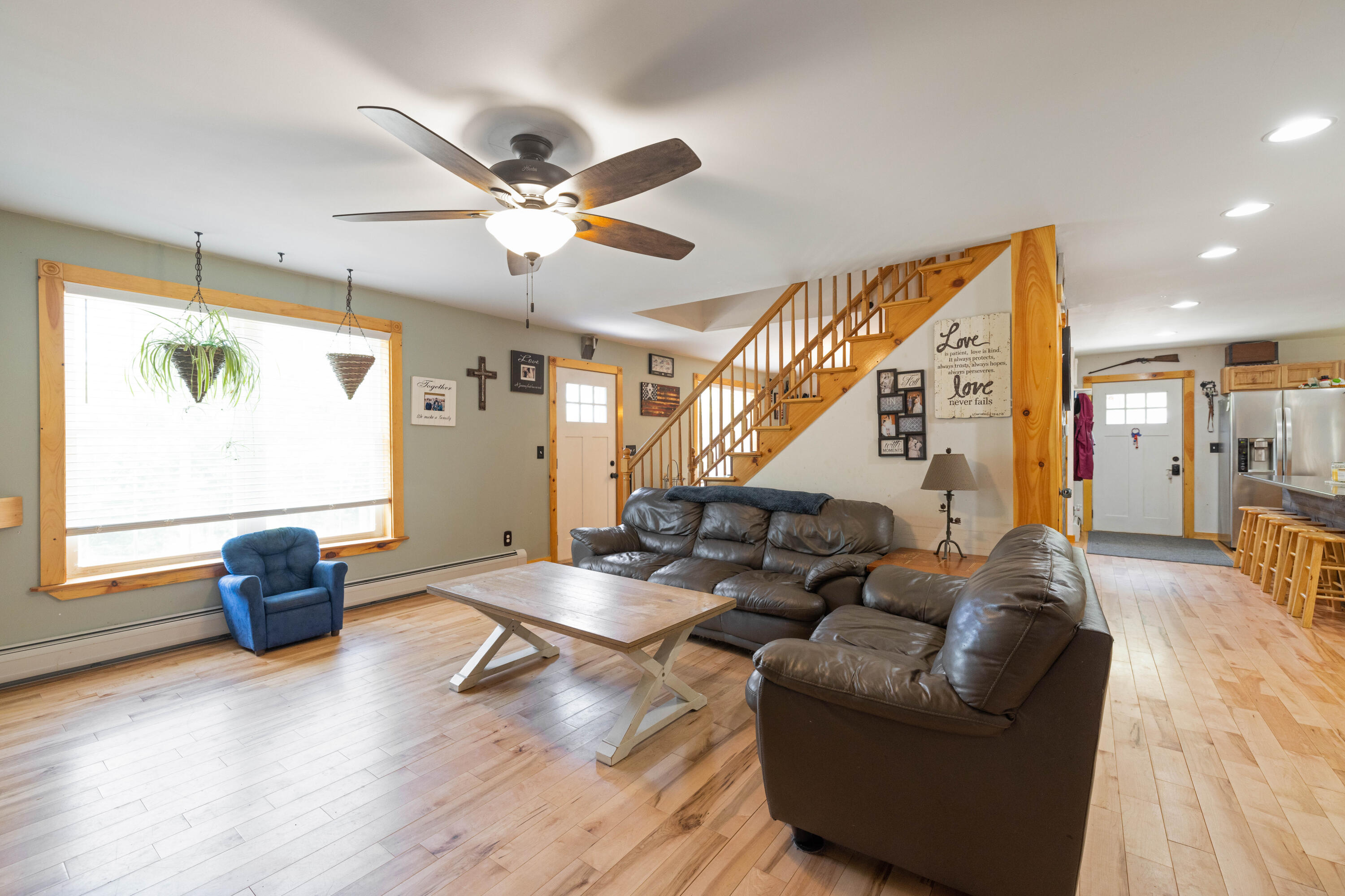 44 Diffin Road Oxford, ME 04270 - Photo 17 of 25 Living Room 2