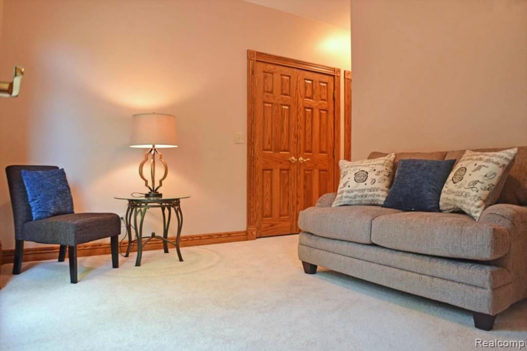 5159 Mountain Road Brighton, MI 48116 - Photo 13 of 31 13DSC_3354.jpg