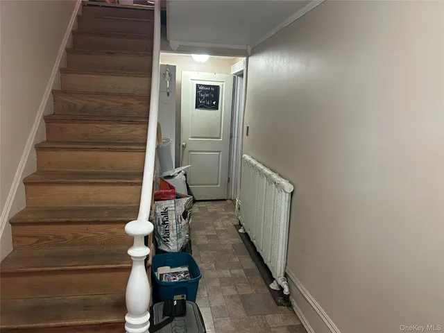 a view of entryway and hall