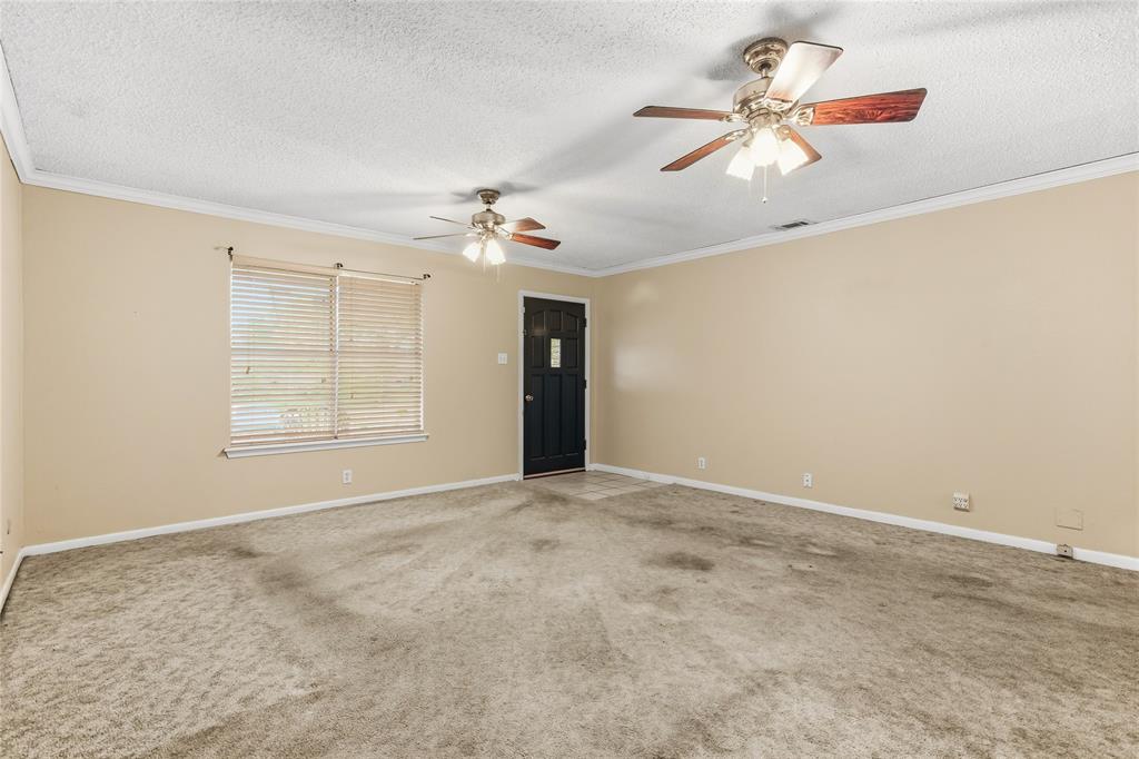 2922 Layne Drive Denison, TX 75020 - Photo 7 of 26