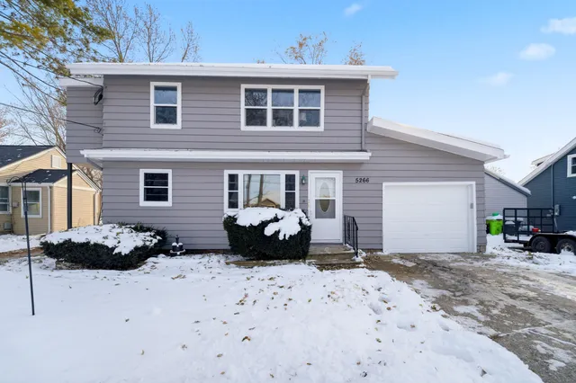 $229,900 | W5266 Bechaud Beach Drive, Fond du Lac, WI 54935