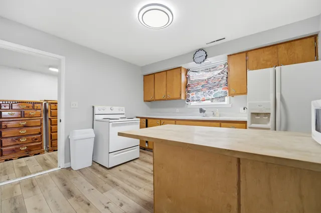 $229,900 | W5266 Bechaud Beach Drive, Fond du Lac, WI 54935