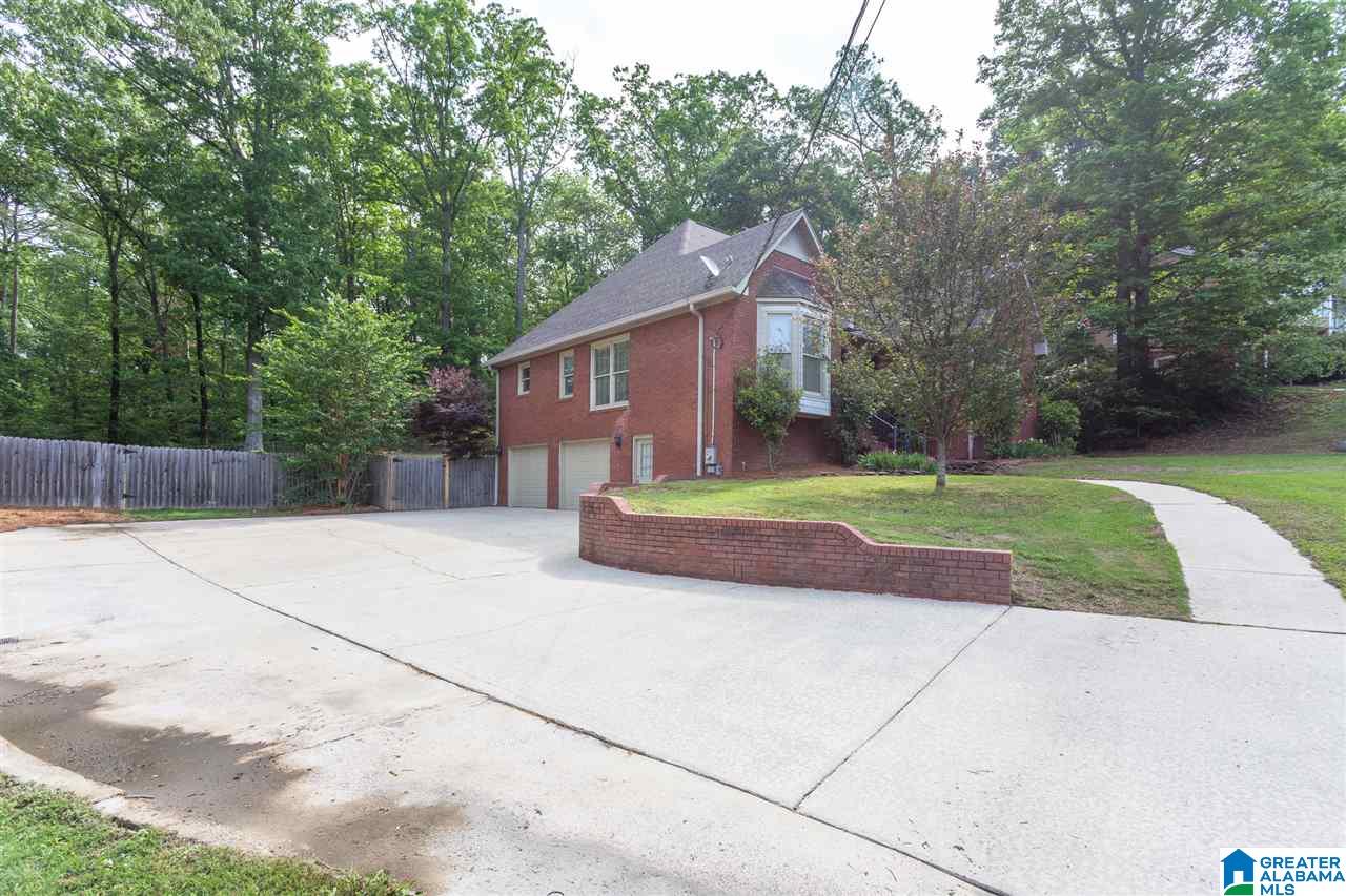 6220 Eagle Ridge Circle Pinson, AL 35126 - Photo 2 of 37
