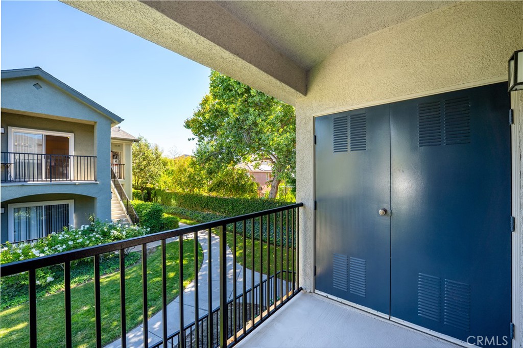 20000 Plum Canyon Road, Unit 1221 Saugus, CA 91350 - Photo 13 of 20 a view of a balcony