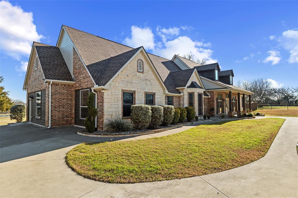 1546 Bluff Springs Road Ferris, TX 75125 - Photo 3 of 40