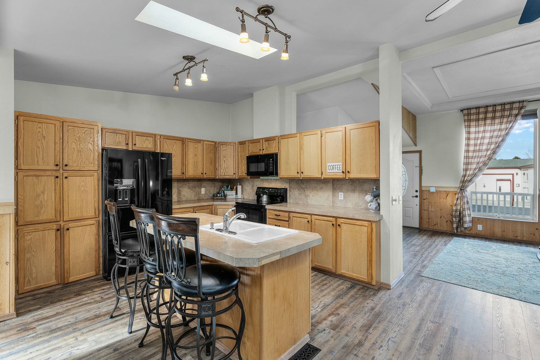 2506 Southwest Mariposa Loop Redmond, OR 97756 - Photo 4 of 22 tempImageSG4g52