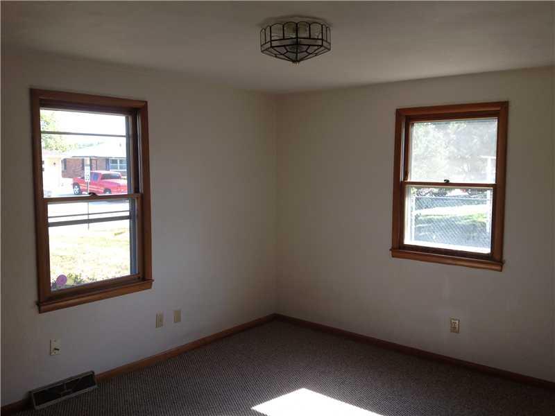 521 Piccadilly Road Anderson, IN 46013 - Photo 11 of 15 Gallery Image 11