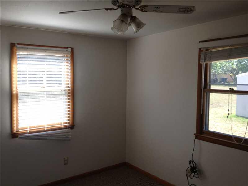 521 Piccadilly Road Anderson, IN 46013 - Photo 13 of 15 Gallery Image 13