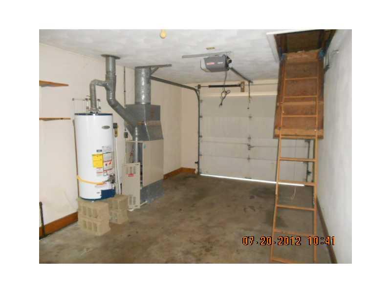 521 Piccadilly Road Anderson, IN 46013 - Photo 9 of 15 Gallery Image 9