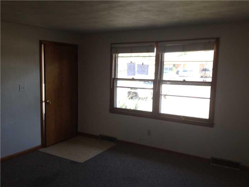 521 Piccadilly Road Anderson, IN 46013 - Photo 10 of 15 Gallery Image 10