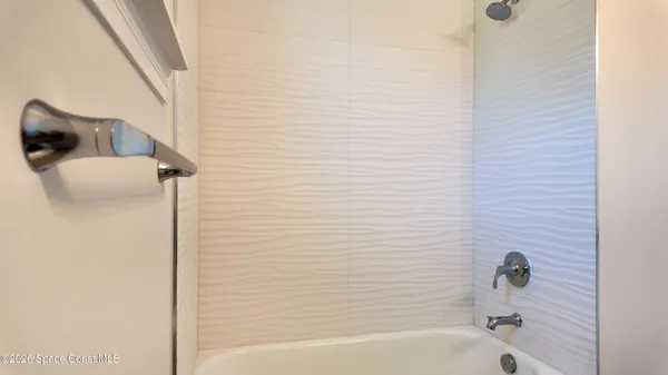 $2,500 | 406 Grove Lane, Melbourne, FL 32901