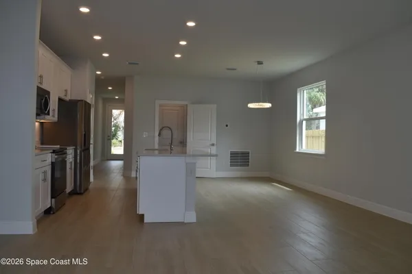 $2,750 | 406 Grove Lane, Melbourne, FL 32901