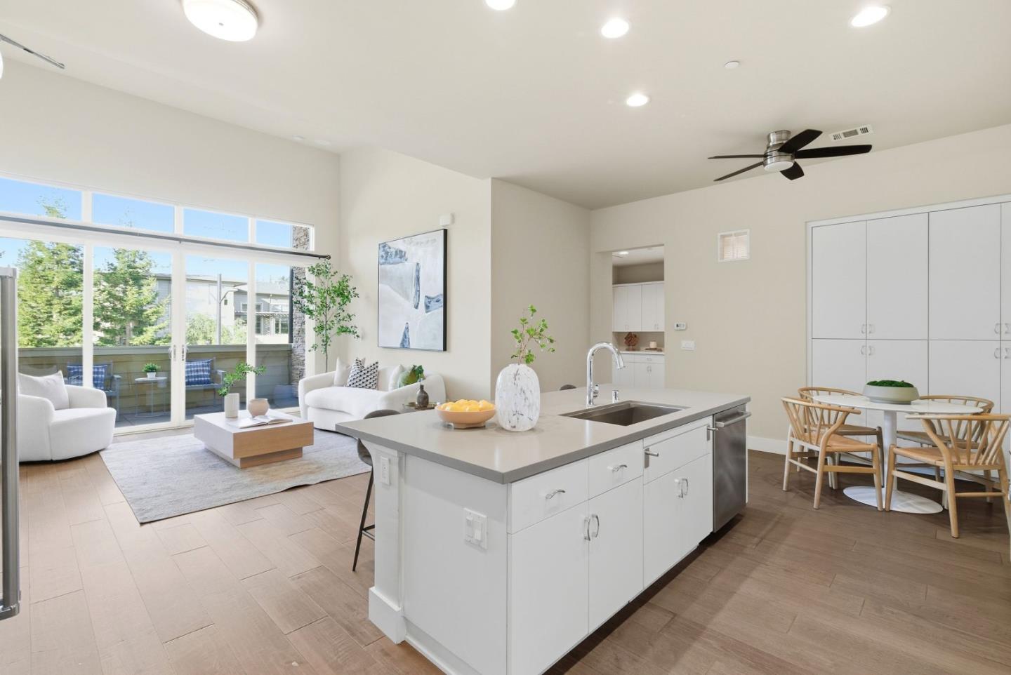 889 North San Antonio Road, Unit 2020 Los Altos, CA 94022 - Photo 2 of 35