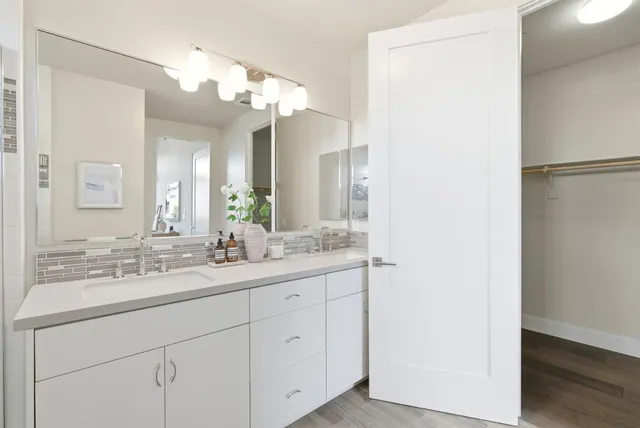 $1,698,000 | 889 North San Antonio Road, Unit 2020, Los Altos, CA 94022