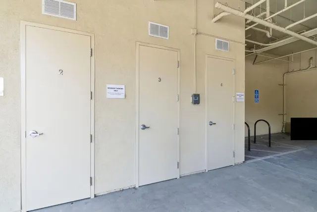 $1,698,000 | 889 North San Antonio Road, Unit 2020, Los Altos, CA 94022