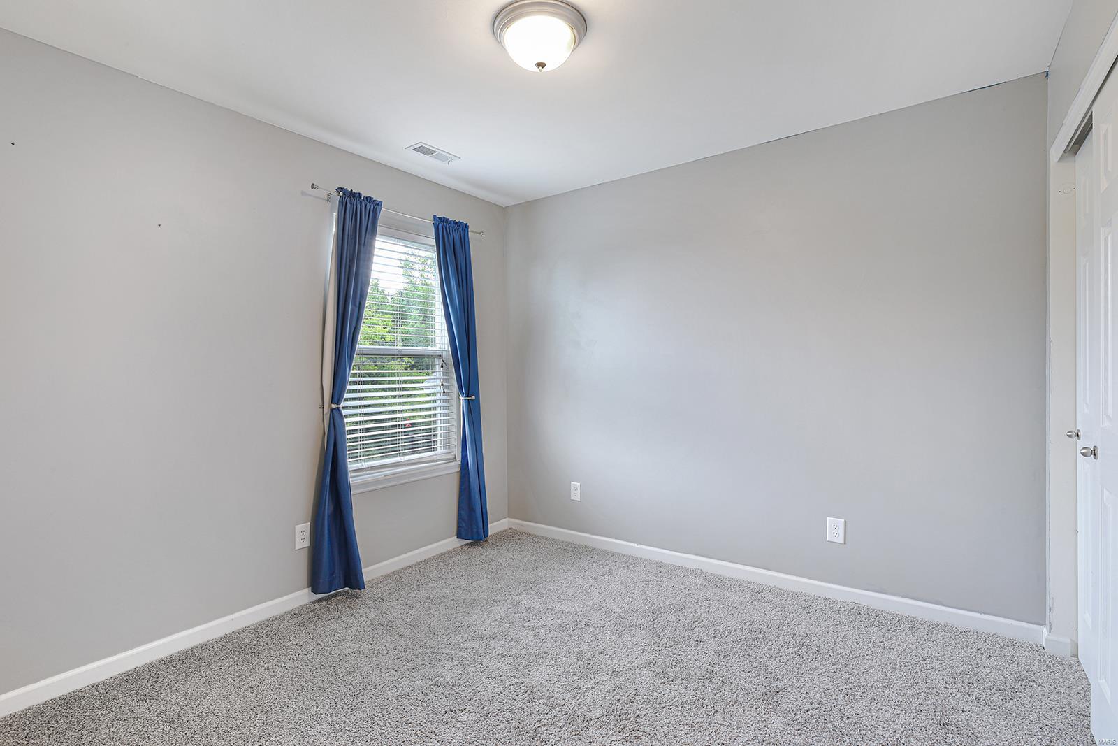 6688 Eagles View Drive Pacific, MO 63069 - Photo 21 of 33