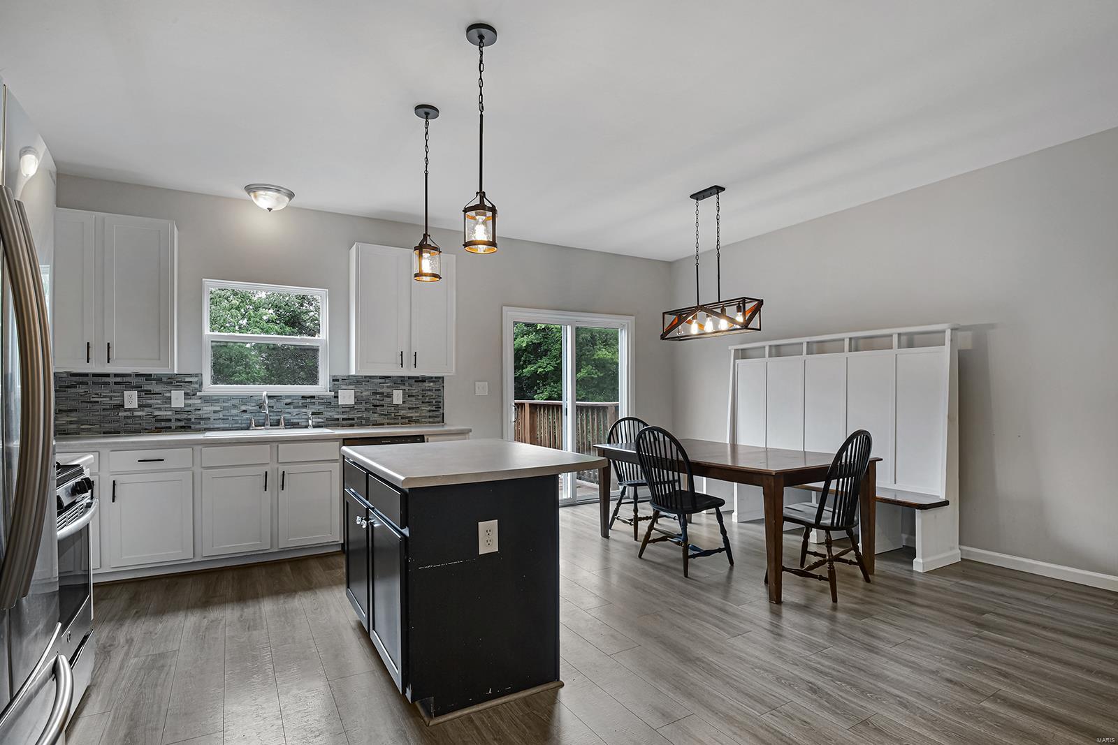 6688 Eagles View Drive Pacific, MO 63069 - Photo 7 of 33