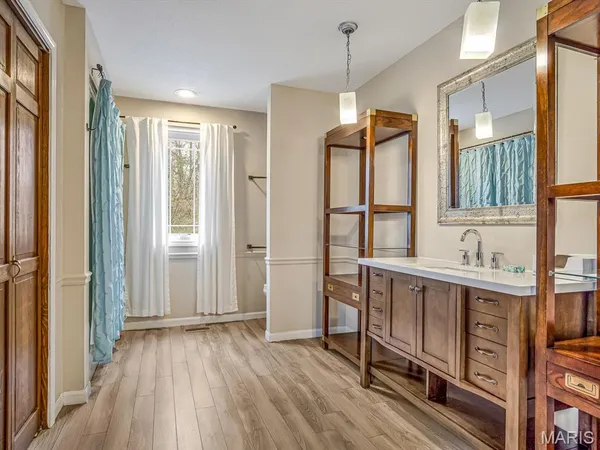 $299,000 | 110 Estate Drive, Chester, IL 62233