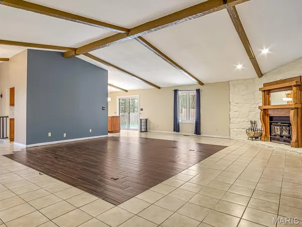 $299,000 | 110 Estate Drive, Chester, IL 62233