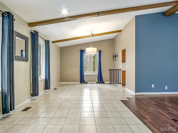 $299,000 | 110 Estate Drive, Chester, IL 62233