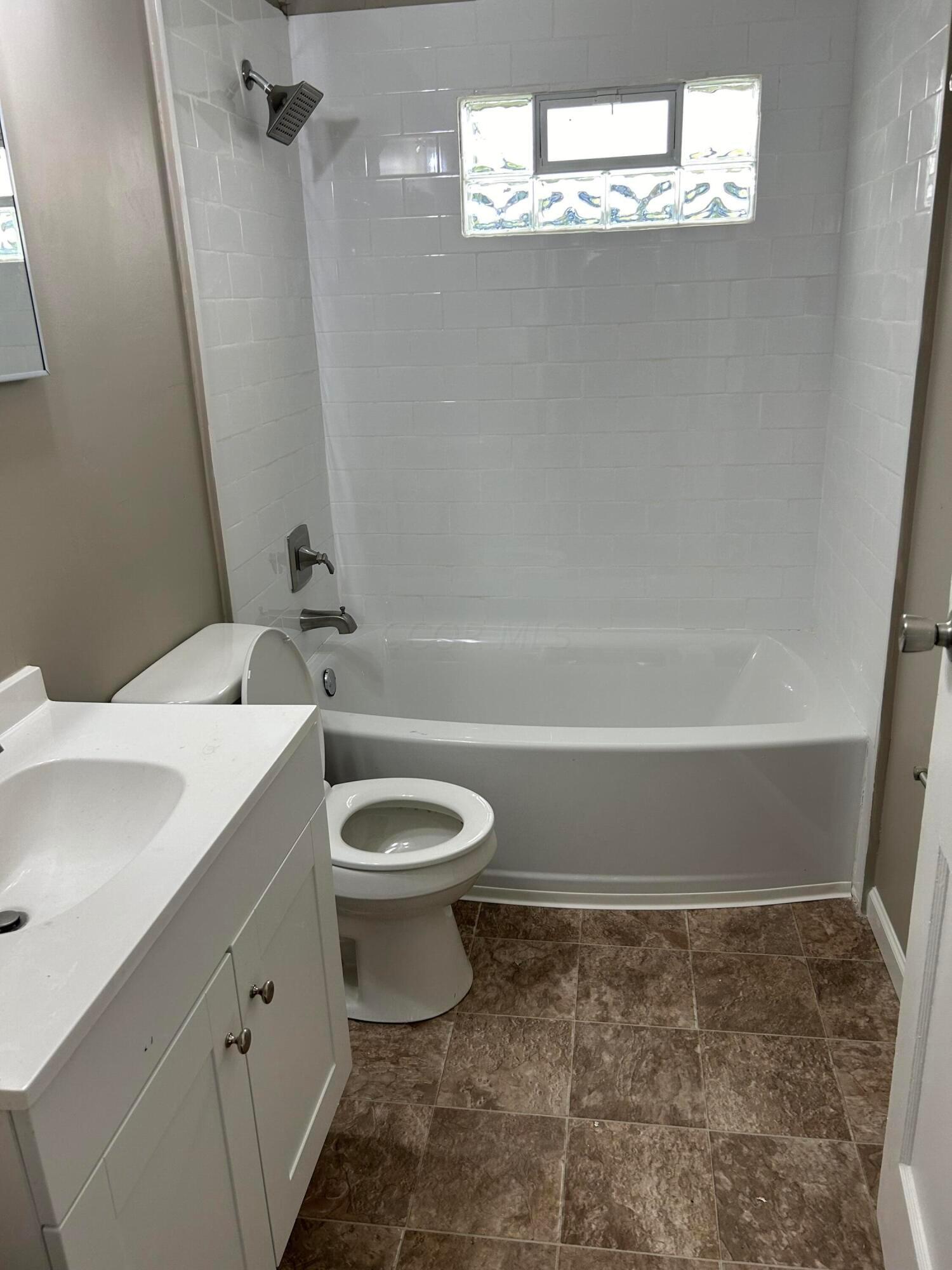 68 South Hampton Road Columbus, OH 43213 - Photo 8 of 12 remodeled bath
