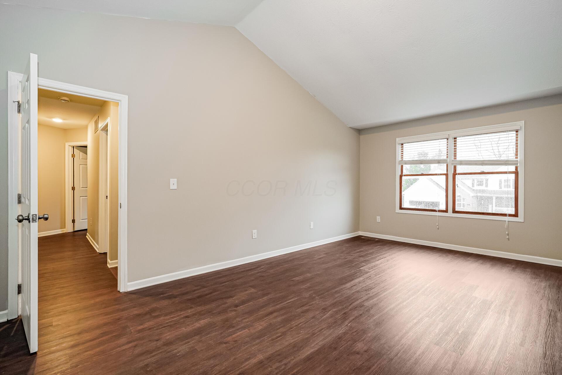 22 Liberty Ridge Avenue Powell, OH 43065 - Photo 9 of 15 9-photo-Main-Bedroom-eada37d4-97c9-452b-