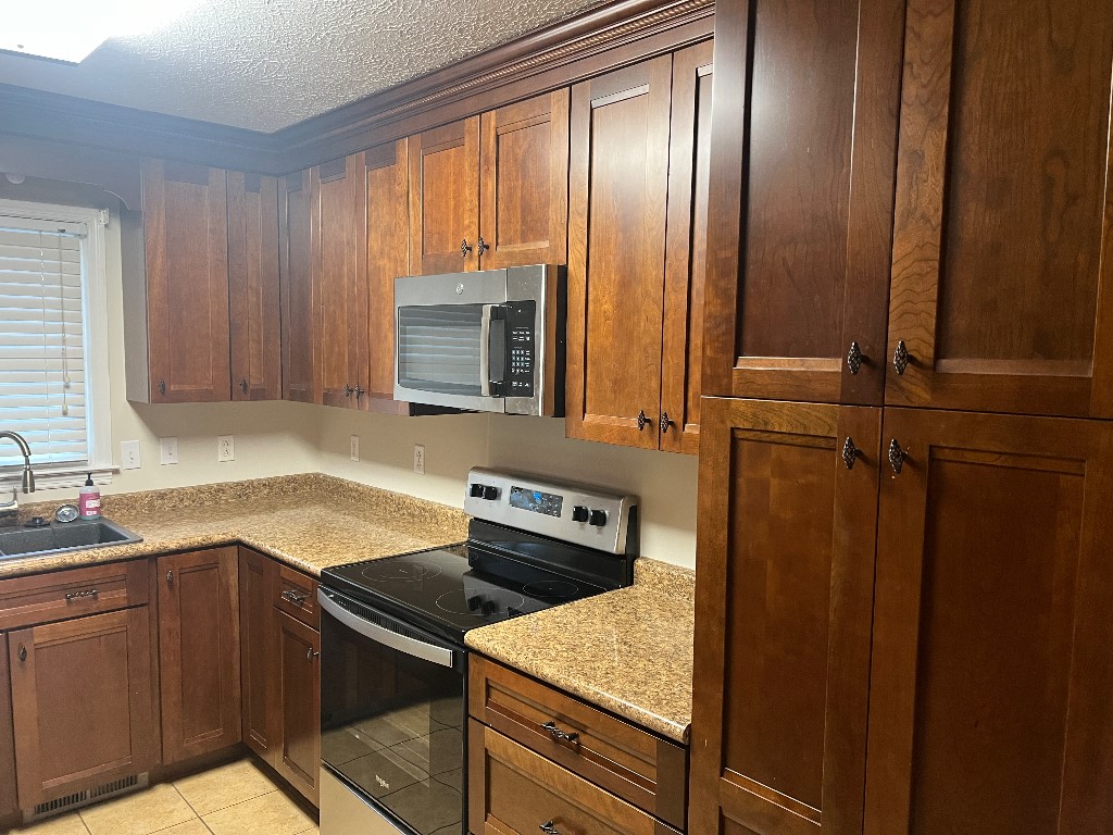 402 McGee Road Anderson, SC 29625 - Photo 2 of 6