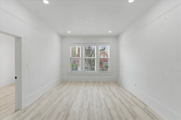 $2,500 | 2607 West Haddon Avenue, Unit 1F, Chicago, IL 60622