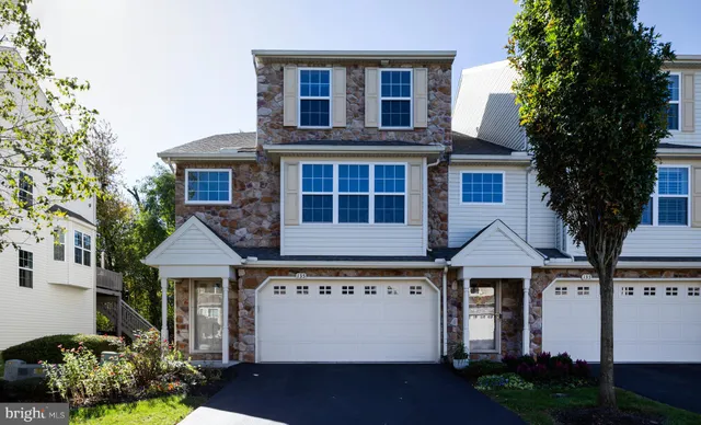 $369,900 | 135 Mapleton Boulevard, Harrisburg, PA 17112