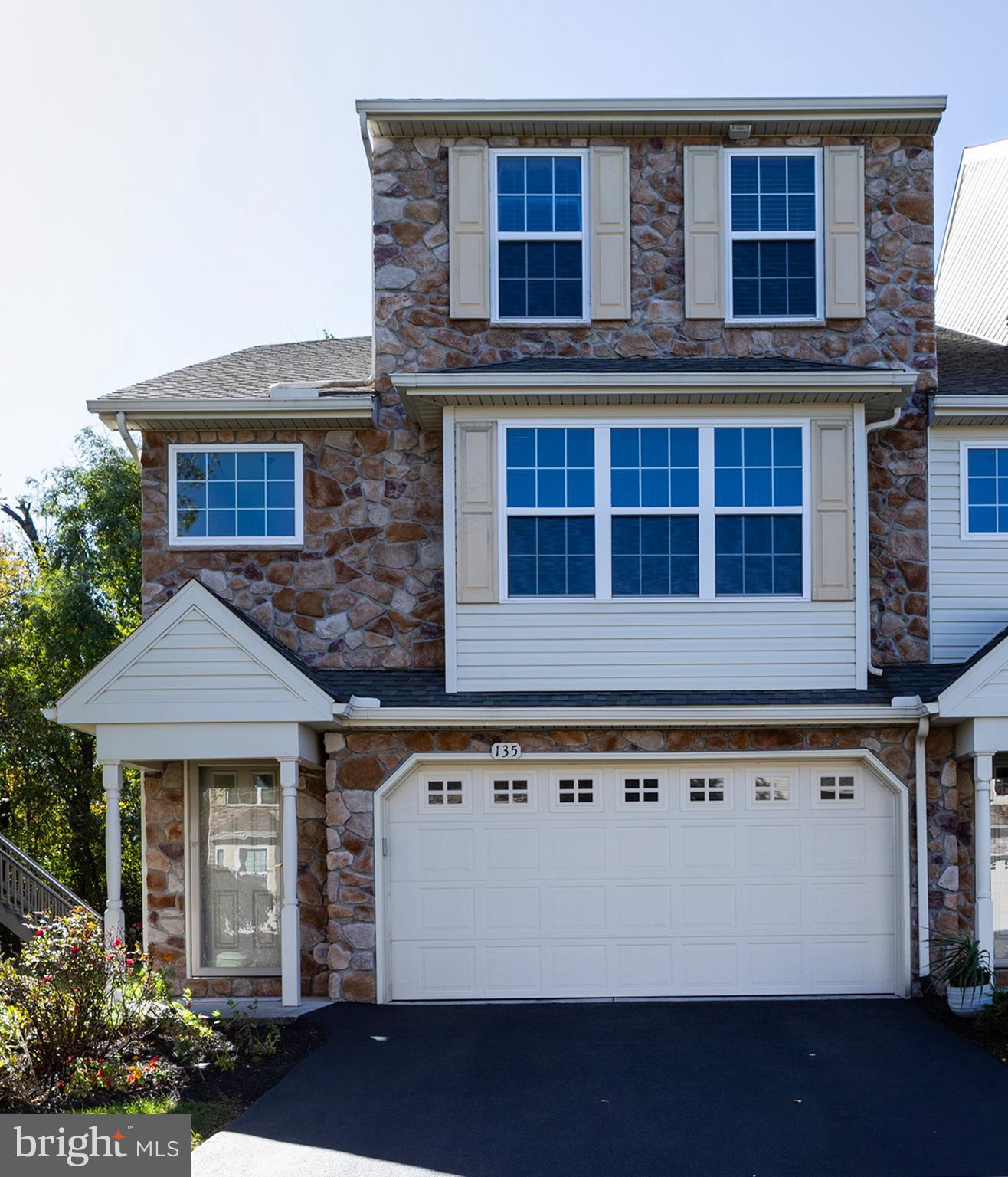 135 Mapleton Boulevard Harrisburg, PA 17112 - Photo 5 of 45 Charming stone-front home with modern appeal.