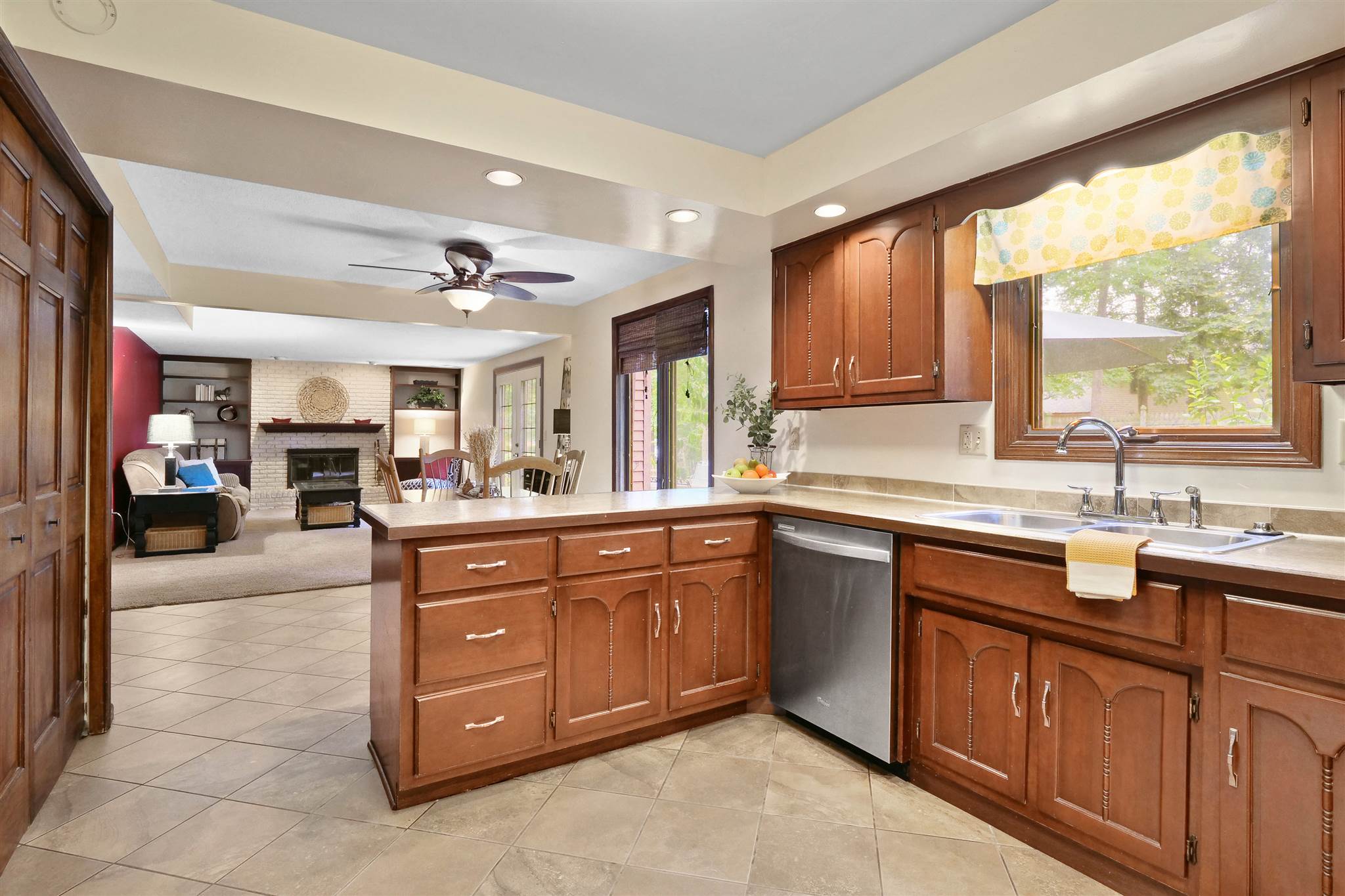 6726 Rockingham Drive Fort Wayne, IN 46835 - Photo 10 of 36 Gallery Image 10