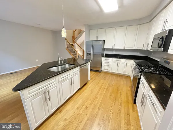$3,750 | 6252 Windham Hill Run, Alexandria, VA 22315