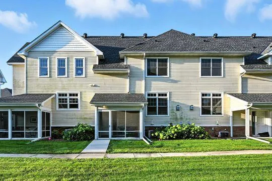 $269,900 | 5760 Village Trail, Mound, MN 55364