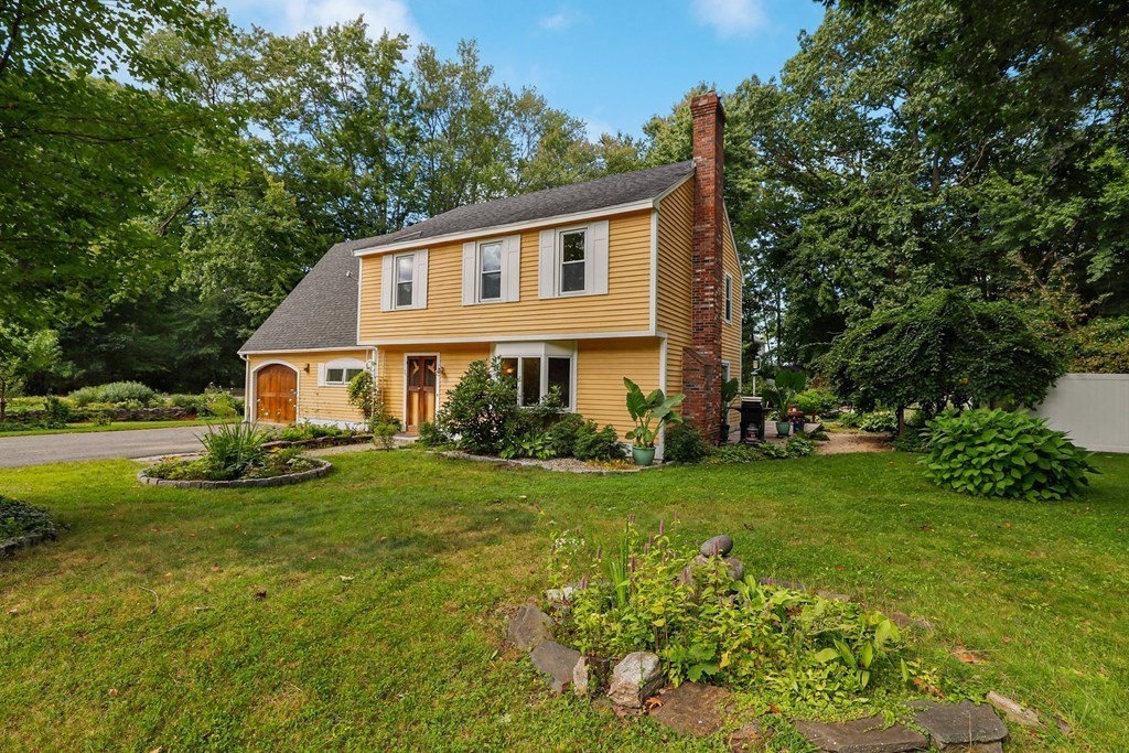 21 Mockingbird Lane Maynard, MA 01754 - Photo 1 of 42 Gallery Image 1