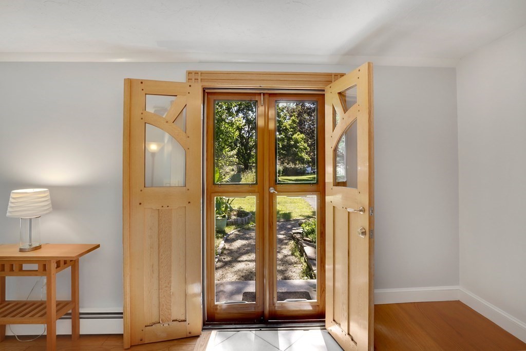 21 Mockingbird Lane Maynard, MA 01754 - Photo 3 of 42 Gallery Image 3