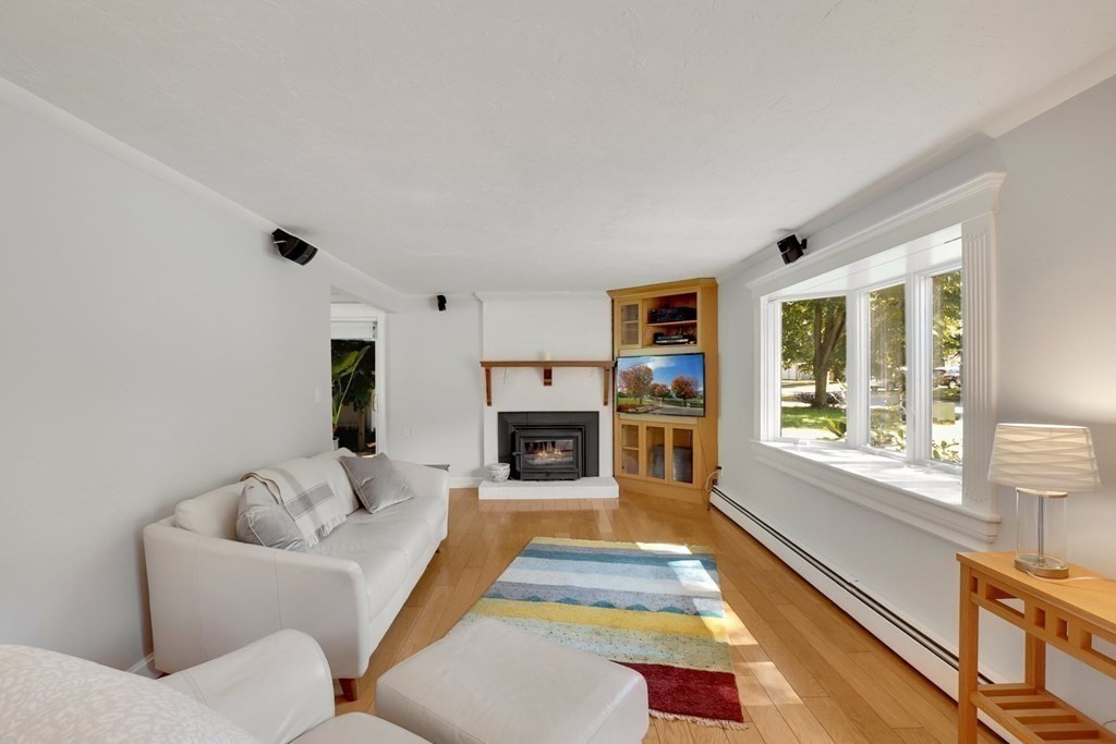21 Mockingbird Lane Maynard, MA 01754 - Photo 4 of 42 Gallery Image 4