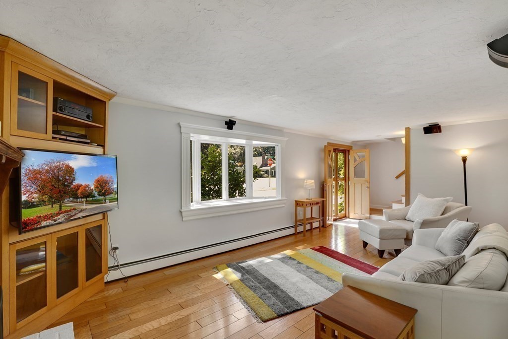 21 Mockingbird Lane Maynard, MA 01754 - Photo 5 of 42 Gallery Image 5