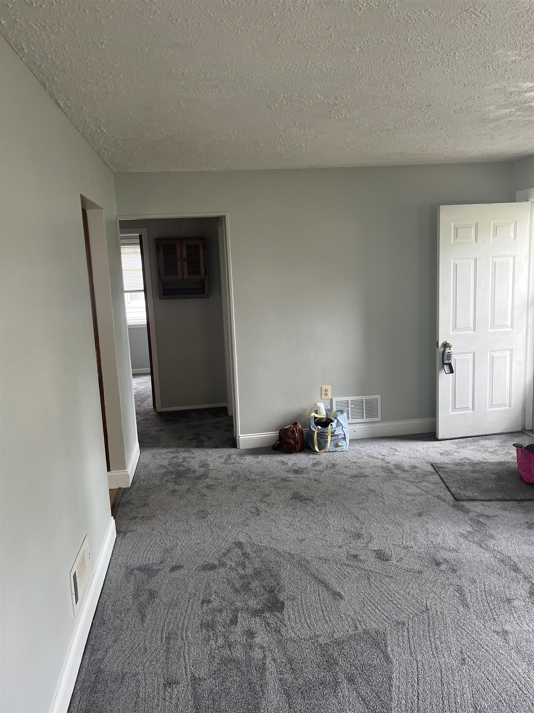 4226 Risedorph Street Burton, MI 48509 - Photo 11 of 20 50153858-a715b0df-176c-44b6-88e9-4339903c2d4f.JPG