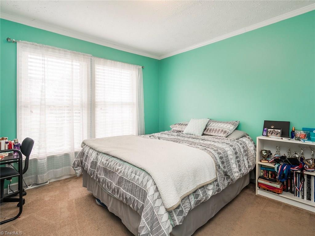 500 Vernon Road Reidsville, NC 27320 - Photo 13 of 24 Spacious 2nd bedroom.