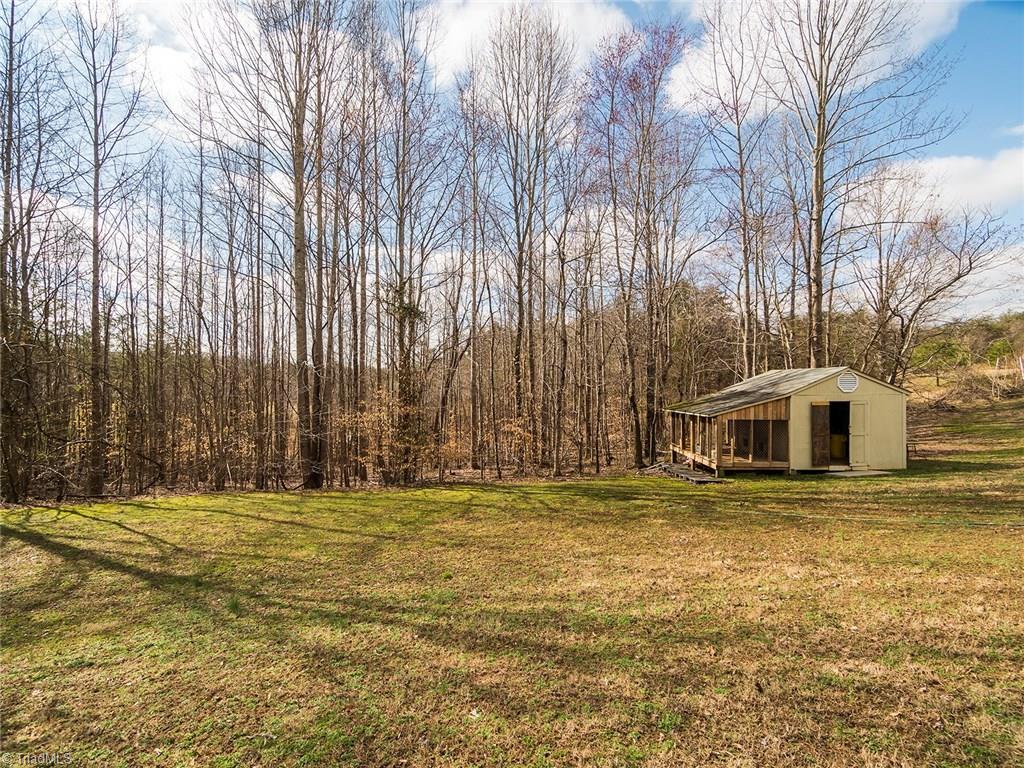 500 Vernon Road Reidsville, NC 27320 - Photo 18 of 24 Home sits on over an acre of land!!