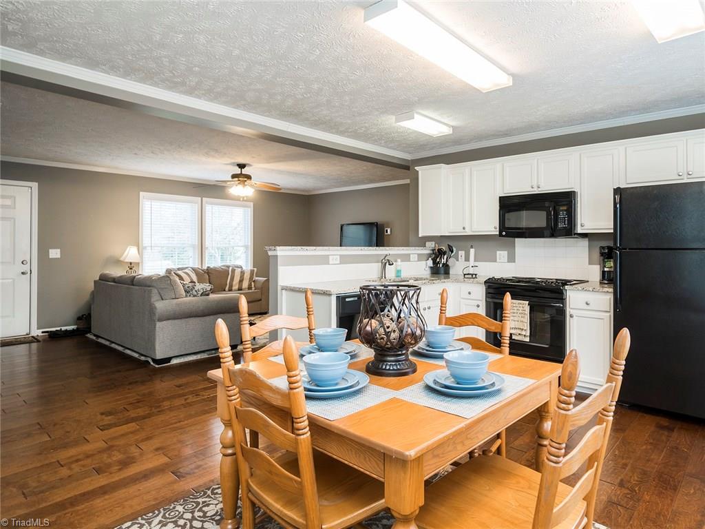 500 Vernon Road Reidsville, NC 27320 - Photo 3 of 24 Kitchen offers great storage space and is open to the living room!