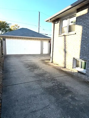 $359,000 | 10952 S Avenue East, Chicago, IL 60617